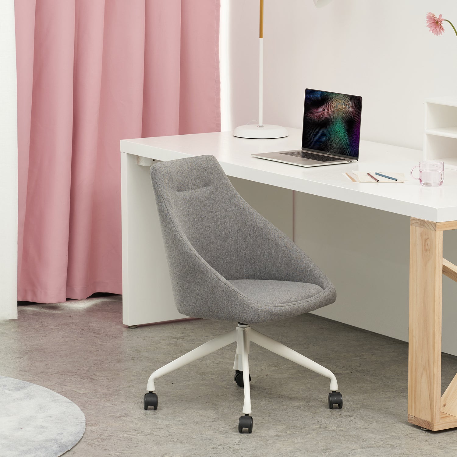 Modern Office & Desk Chairs: Swivel Home Office Chairs